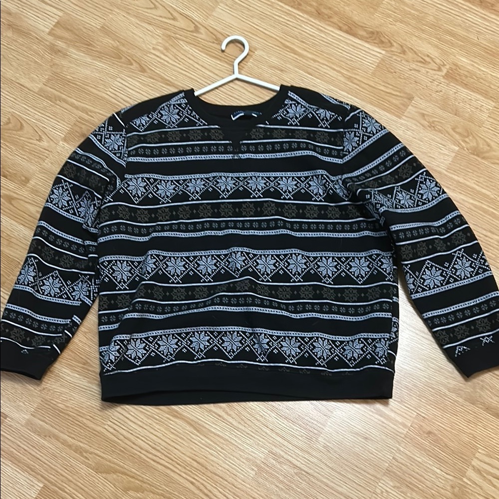 Karen Scott sweatshirt